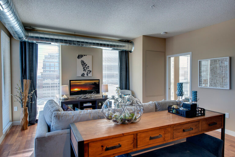 The Penfield St. Paul Apartments Apartment Living Room 03 768x513